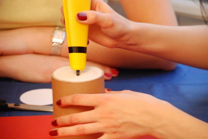 как да направите държач за молив със собствените си ръце