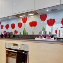 Keukenschort met bloemen: ontwerpkenmerken, soorten materialen-7