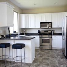 Design af et hvidt køkken med sort bordplade: 80 bedste ideer, fotos i interiøret-26