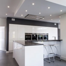 Siyah tezgahlı beyaz bir mutfak tasarımı: 80 en iyi fikir, iç mekanda fotoğraflar-17