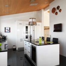 Ontwerp van een witte keuken met een zwart aanrecht: 80 beste ideeën, foto's in het interieur-20