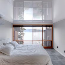 Лъскави опънати тавани: снимка, дизайн, видове, избор на цветове, преглед на стаи-38