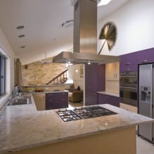 Violetti setti keittiössä: muotoilu, yhdistelmät, tyylin valinta, tapetti ja verhot-13
