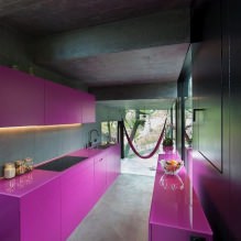 Roxo definido na cozinha: design, combinações, escolha de estilo, papel de parede e cortinas-12