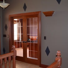 İç mekandaki karanlık kapılar: zeminin, duvarların, mobilyaların rengiyle kombinasyon (60 fotoğraf) -9