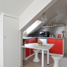 Set dapur merah: ciri, jenis, kombinasi, pilihan gaya dan langsir-8