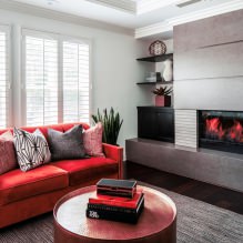 Sarkans dīvāns interjerā: veidi, dizains, kombinācija ar tapetēm un aizkariem-15