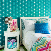 Paper pintat de color turquesa a l'interior: tipus, disseny, combinació amb altres colors, cortines, mobles-0