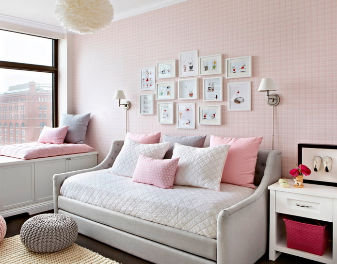 Růžová tapeta v interiéru: typy, designové nápady, odstíny, kombinace s jinými barvami