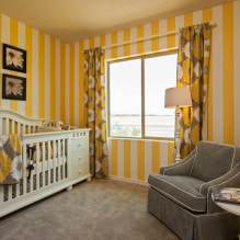 Žlté záclony v interiéri: typy, textílie, farba, dizajn, dekor, kombinácia s farbou tapety-3