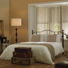 Yatak odasında panjur: tasarım özellikleri, çeşitleri, malzemeleri, rengi, kombinasyonları, fotoğraf-4