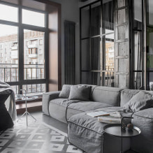 Sofa kelabu di pedalaman: jenis, foto, reka bentuk, kombinasi dengan kertas dinding, langsir, hiasan-4