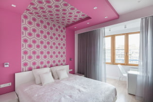 Roze plafond: soorten (stretch, gipsplaat, enz.), tinten, combinaties, verlichting