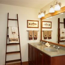 De keuze van een spiegel in de badkamer: soorten, vormen, decor, kleur, opties met een patroon, achtergrondverlichting-4