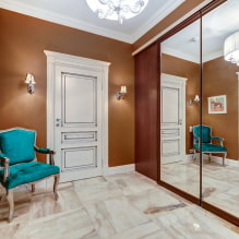 Bílé dveře v interiéru: typy, design, kování, kombinace s barvou stěn, podlaha-3