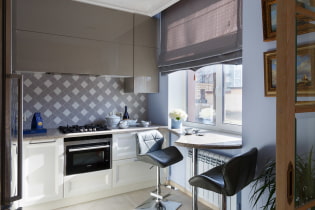 Spisebord til et lille køkken: typer, design, former, placering i rummet