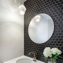 Mozaic în baie: tipuri, materiale, culori, forme, design, alegerea locației de finisare-4