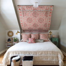 Tempat tidur empat tiang: jenis, pilihan kain, reka bentuk, gaya, contoh di bilik tidur dan taska-4