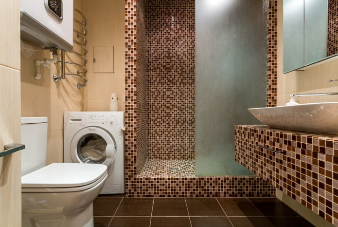 Bagno con doccia dalle piastrelle: tipi, opzioni per la disposizione delle piastrelle, design, colore, foto all'interno del bagno