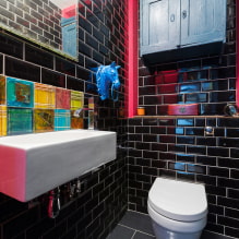 Jubin hitam di bilik mandi: reka bentuk, contoh susun atur, kombinasi, foto di pedalaman-4