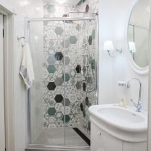 Jubin untuk bilik mandi kecil: pilihan ukuran, warna, reka bentuk, bentuk, susun atur-3