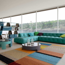 Sofà de color turquesa a l’interior: tipus, materials de tapisseria, tonalitats de color, formes, disseny, combinacions-2