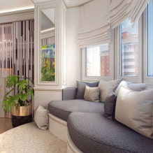 Sofa på balkonen eller loggia: typer, design, formularer, placeringsmuligheder-0
