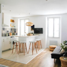 Plytelių ir laminato derinys ant grindų: prieškambario ir virtuvės-5 dizaino idėjos