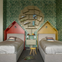 Rak di atas katil: reka bentuk, warna, jenis, bahan, pilihan lokasi-3