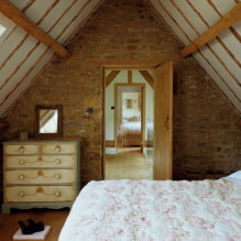 Tavan arası yatak odası: imar ve düzen, renk, stiller, kaplamalar, mobilya ve perdeler-4