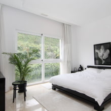 חדר שינה בשחור לבן: מאפייני עיצוב, בחירת רהיטים ועיצוב -3