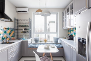 Cum să decorați interiorul unei mici bucătării?