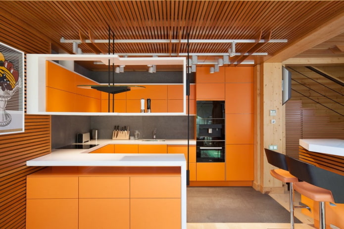 Cuina taronja a l'interior: característiques de disseny, combinacions, elecció de cortines i papers pintats