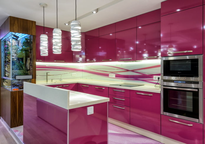 Dapur merah jambu: pilihan foto, kombinasi yang berjaya dan idea reka bentuk