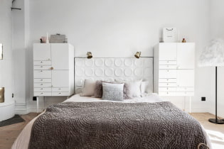 Υπνοδωμάτιο σε λευκό χρώμα: εσωτερικές φωτογραφίες, παραδείγματα σχεδιασμού