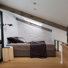 Smalt soveværelse: foto i interiøret, eksempler på layout, hvordan seng-3 arrangeres