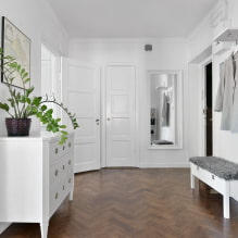 Συρταριέρα στο διάδρομο: μοντέρνες φωτογραφίες, όμορφες σχεδιαστικές ιδέες-3