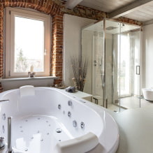 Badeværelse med et vindue: foto i interiøret og designideer-0