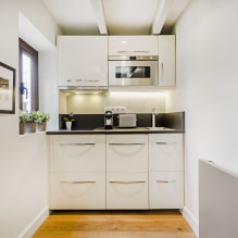 Yksityiskohtainen opas keittiön suunnittelusta 4 m² m-7