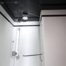 Plafond tendu dans la salle de bain: avantages et inconvénients, types et exemples de conception-1