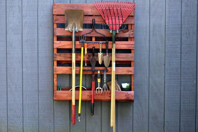 Как да съхранявате градинските инструменти
