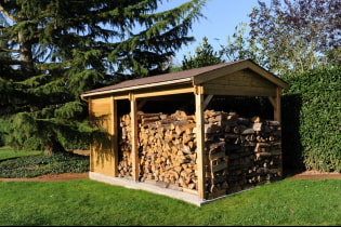 Cum să construiești un lemn pentru o reședință de vară - instrucțiuni pas cu pas și idei de inspirație