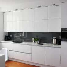 Glancētas virtuves-1 dizaina iezīmes