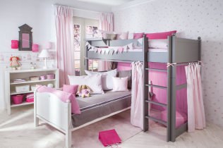 غرفة الأطفال باللون الوردي