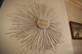 DIY διακόσμηση καθρέφτη ήλιου